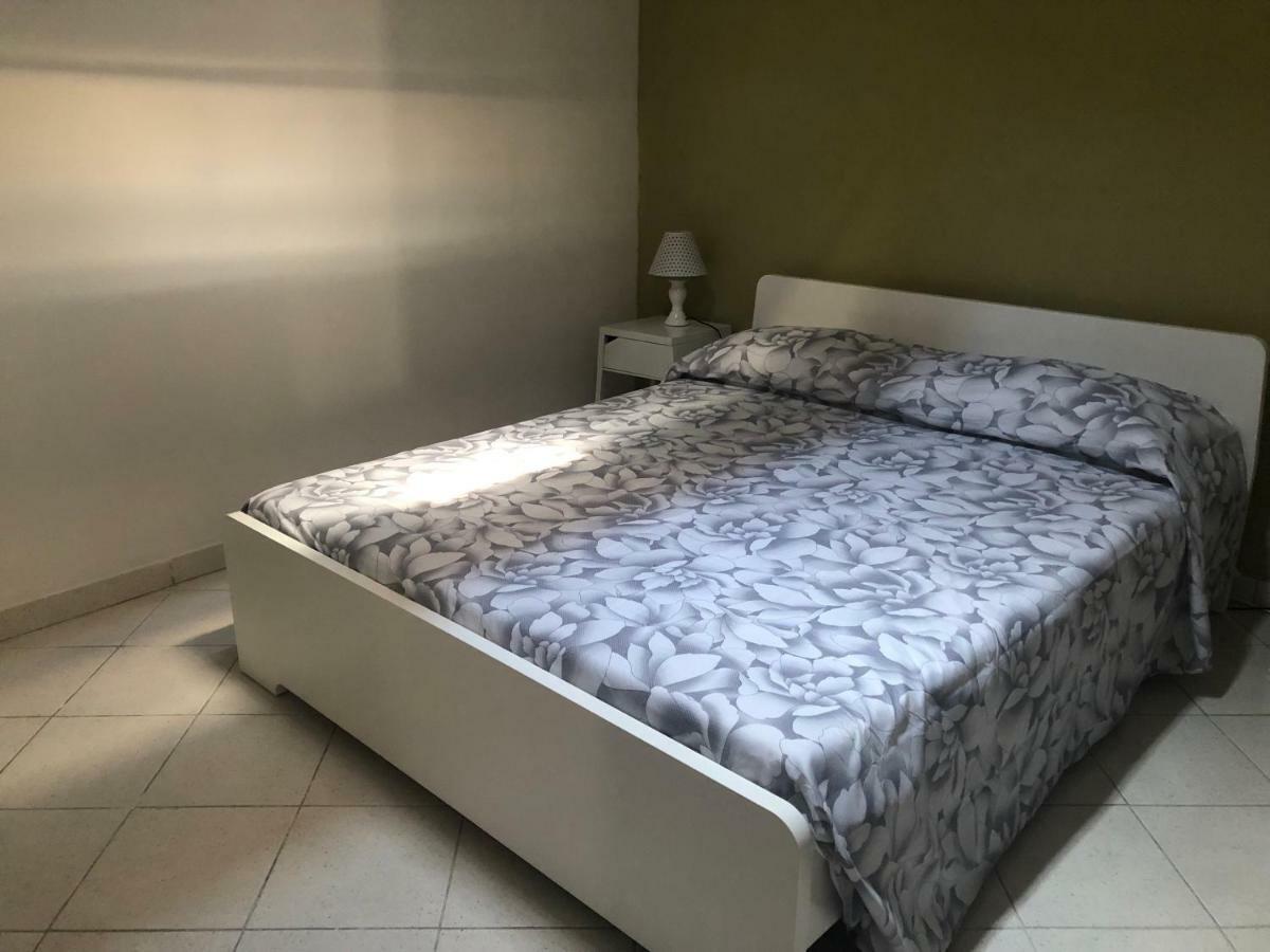 Апартаменты Bilocale In Centro Con Giardino Тальякоццо Экстерьер фото